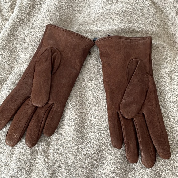 Banana Republic Brown leather gloves - Picture 2 of 2